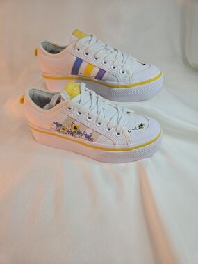 "Bee-Lieve In Flowers" Sneakers Women's Platform Casual Shoes Size 6, Kids 4.5